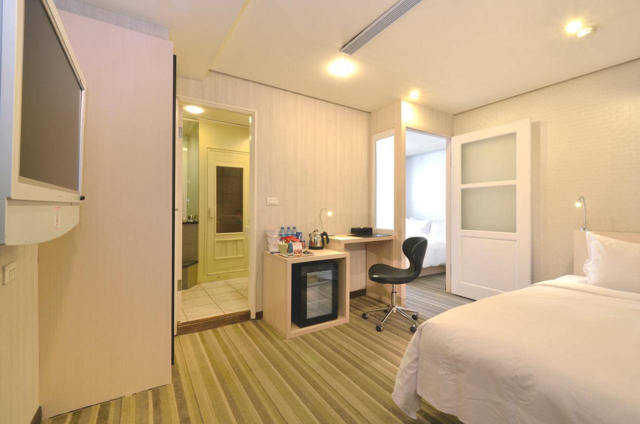 Yomi Hotel - Shuanglian Mrt Tchaj-pej Exteriér fotografie