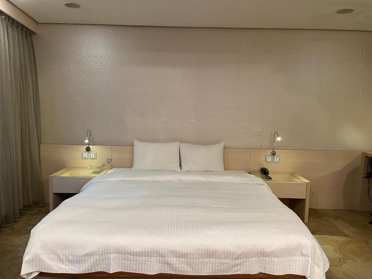 Yomi Hotel - Shuanglian Mrt Tchaj-pej Exteriér fotografie
