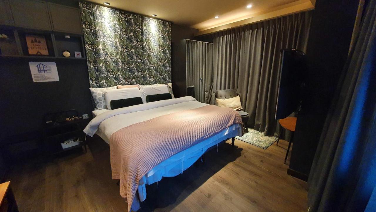 Yomi Hotel - Shuanglian Mrt Tchaj-pej Exteriér fotografie